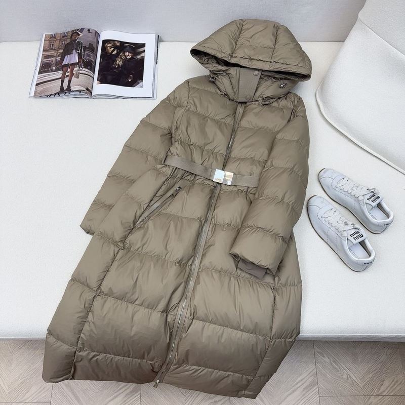 B**rry down coat